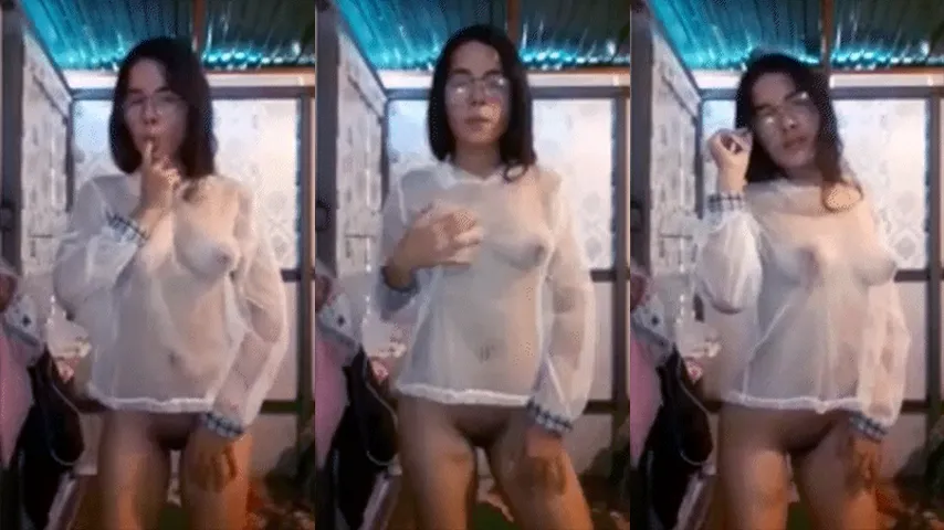 Bokep Indo ABG Nakal Kacamata Baju Transparan